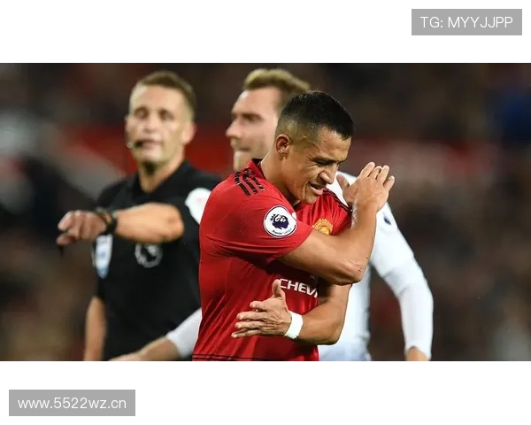 曼联重建陷入混乱，推倒重来后方向不明影响赛季走势