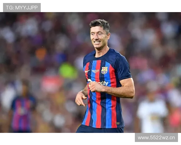 莱万昨天又花大手笔刷卡了，连私厨都预约不上了这生活也太奢了吧！